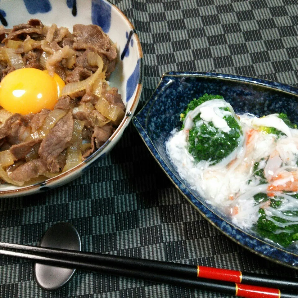 ブロッコリーの中華餡掛け🍀牛丼でhappybirthday|くりんさん