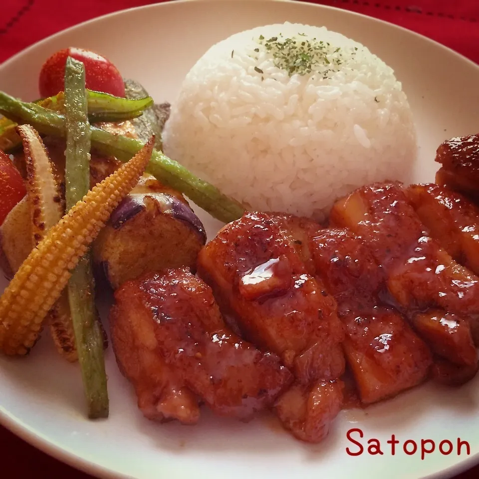 Snapdishの料理写真:鶏の照り焼きと夏野菜のグリル|さとぽんさん