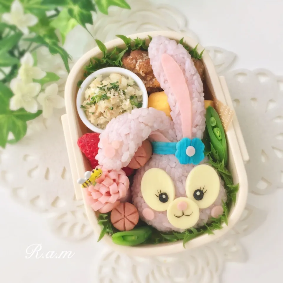 ステラルーちゃん🐰おにぎり弁当|R.a.mさん