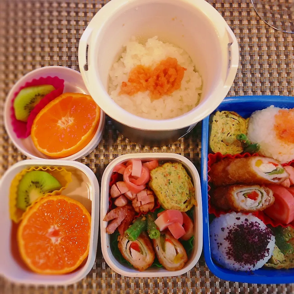 Snapdishの料理写真:子供達のお弁当|トッシーさん