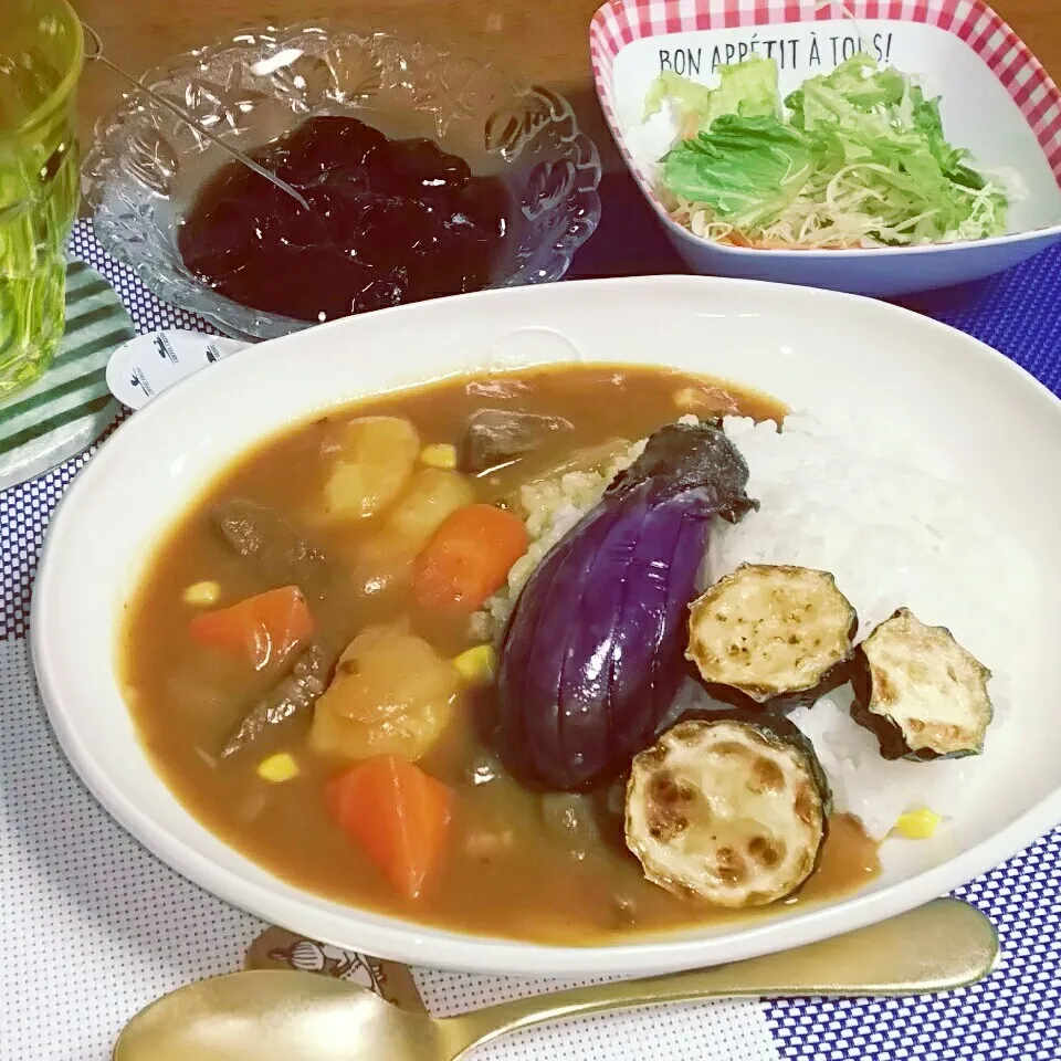 ＊夏野菜添え🎵大人用カレー🍛＊|とししいたけさん