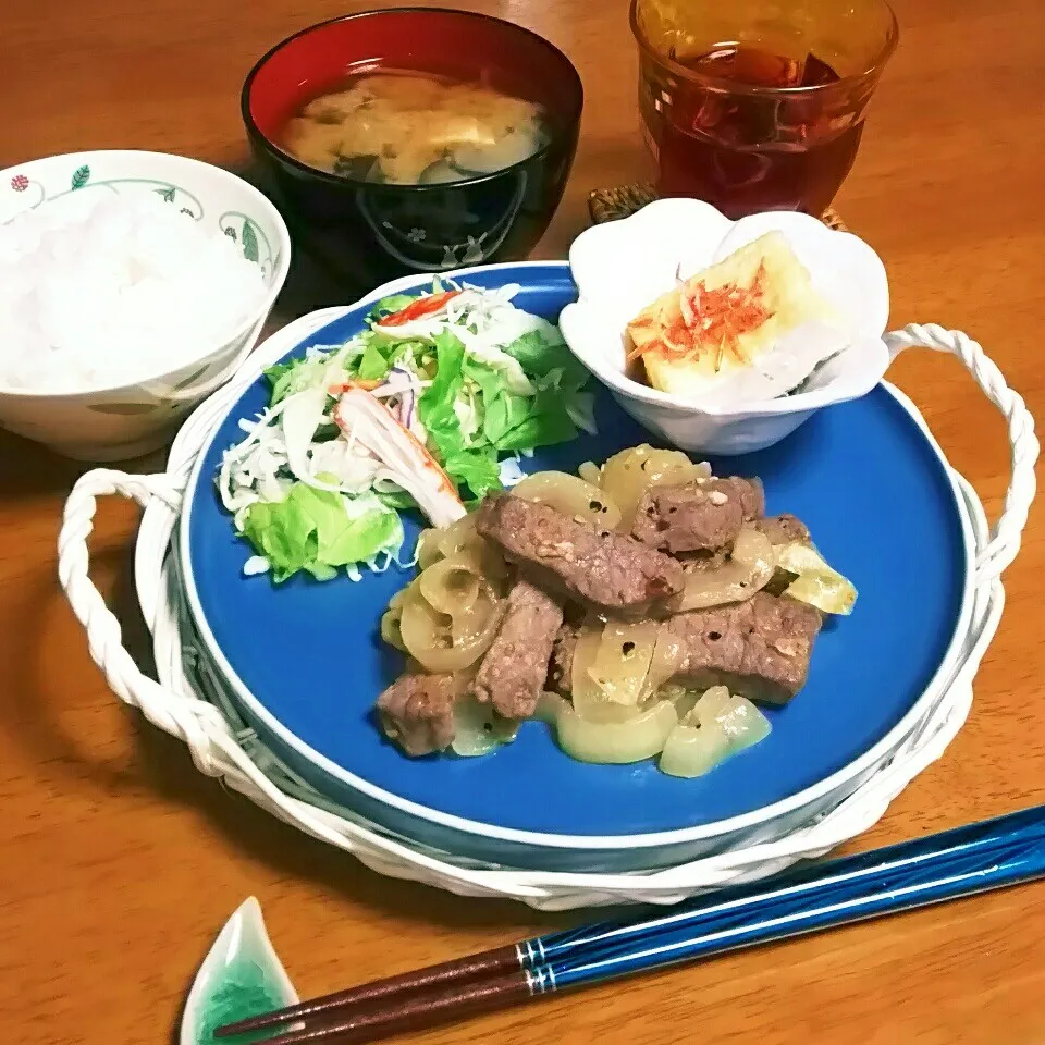 ＊牛もも肉のスタミナ焼き🐮晩ご飯🌃🍴＊|とししいたけさん