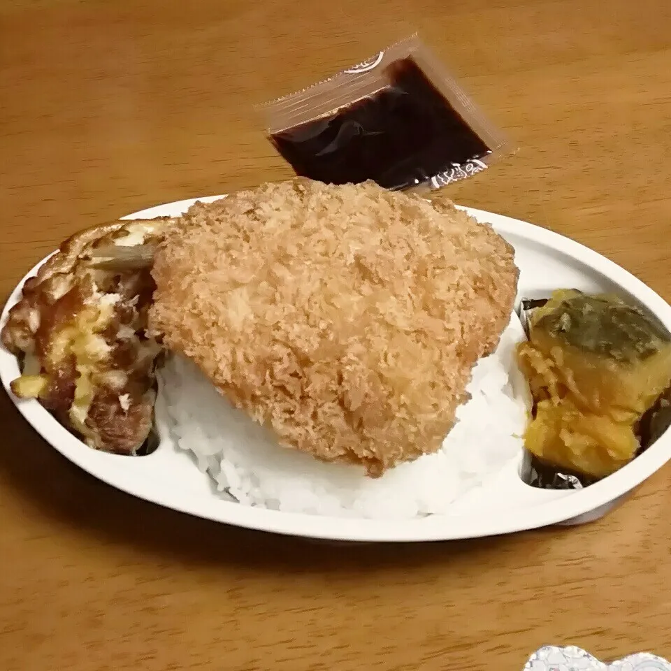 ＊旦那さんアジフライ乗っけ弁当>゜)))彡＊|とししいたけさん