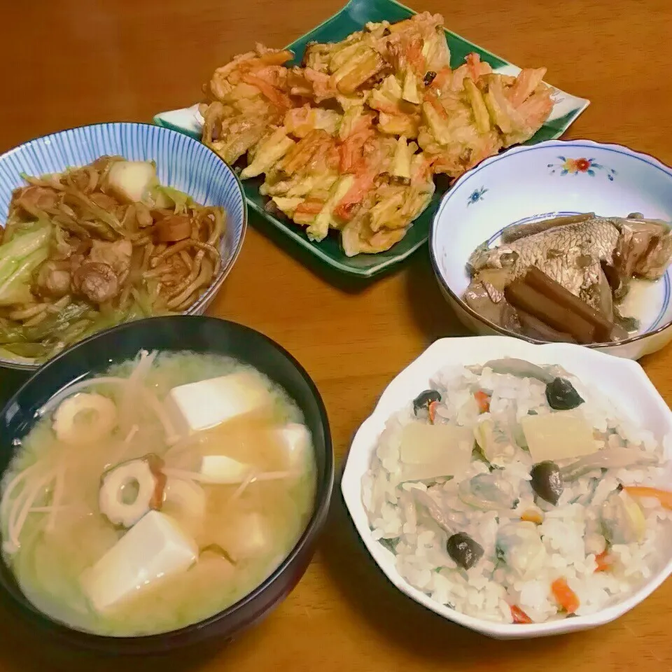 ＊アサリの炊き込みご飯🐚の晩ご飯🌃🍴＊|とししいたけさん