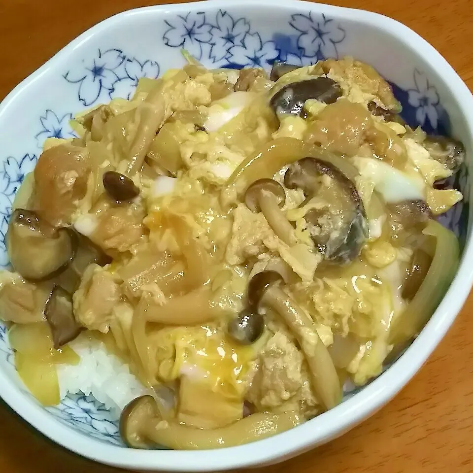 ＊きのこ入り親子丼＊|とししいたけさん