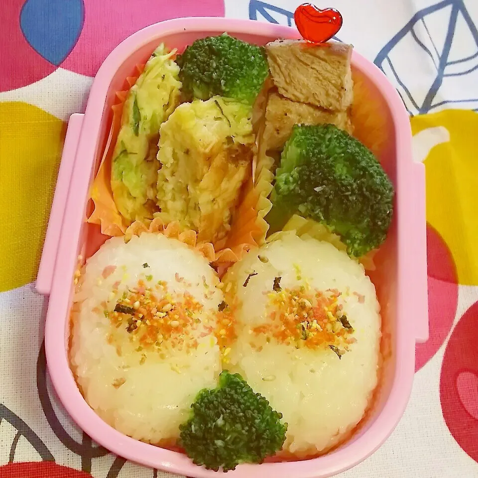 ＊幼稚園弁当＊|とししいたけさん