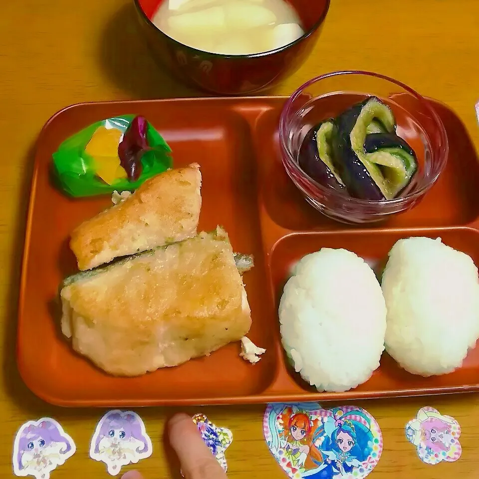 Snapdishの料理写真:＊鮭のムニエル定食＊|とししいたけさん