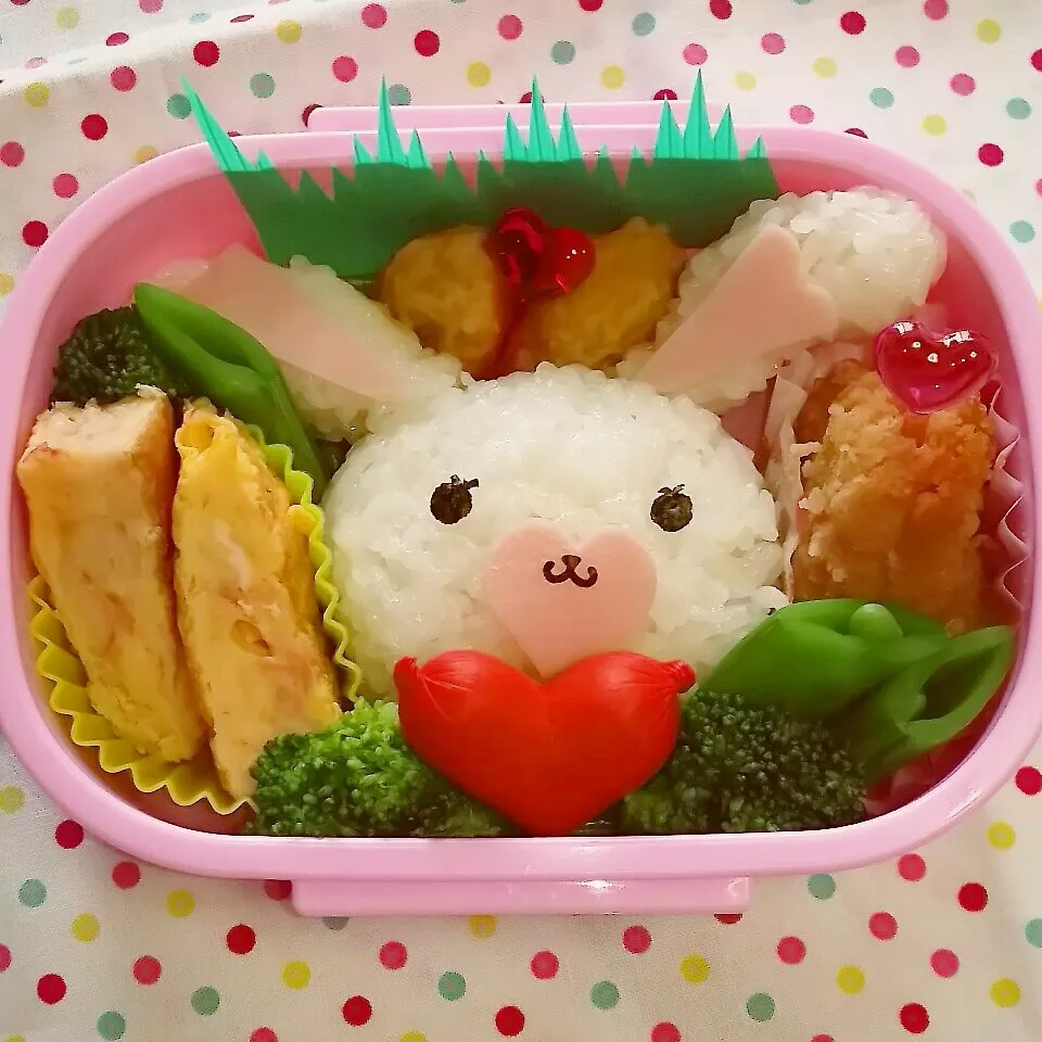 ＊ハートを持った？うさぎのモフィ弁当＊|とししいたけさん