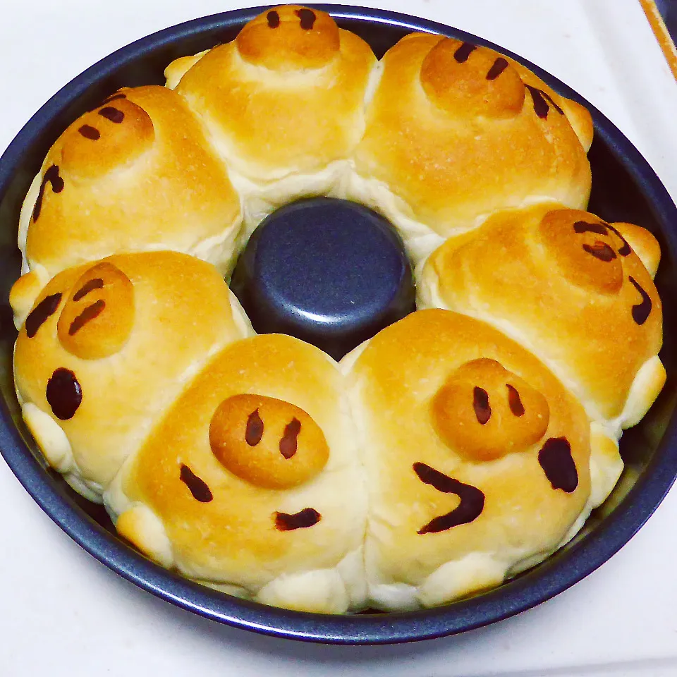 ＊またブタパン焼きました(*'(OO)'*)ﾌﾞﾋ♪＊|とししいたけさん