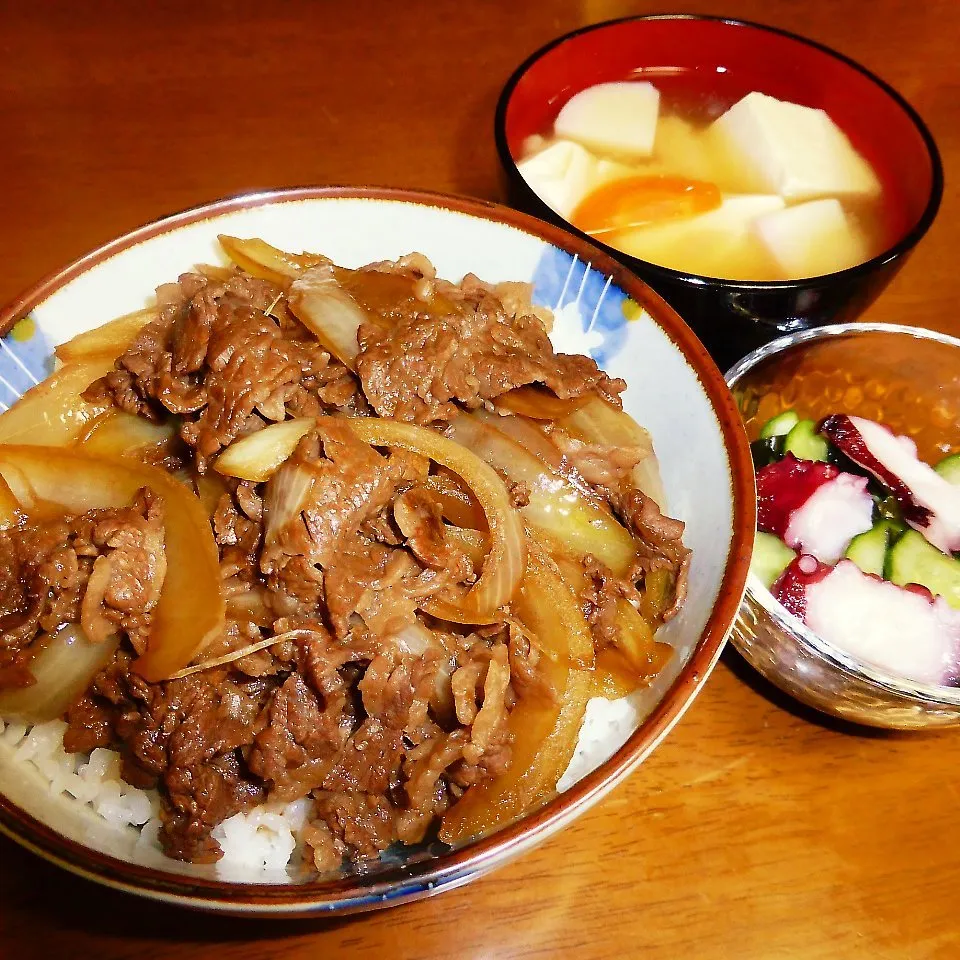 Snapdishの料理写真:＊牛丼＊|とししいたけさん