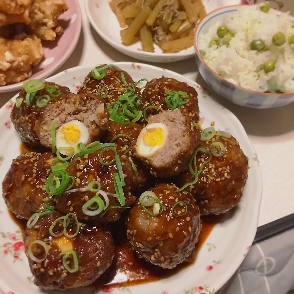 スコッチエッグと豆ご飯|わことひろさん