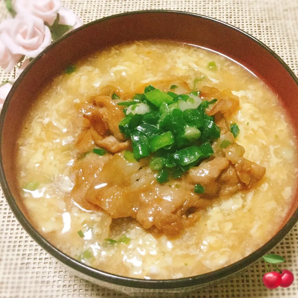 マネっこ♪とんちゃんの♡トロトロ肉玉あんかけうどん❤️|さくらんぼさん