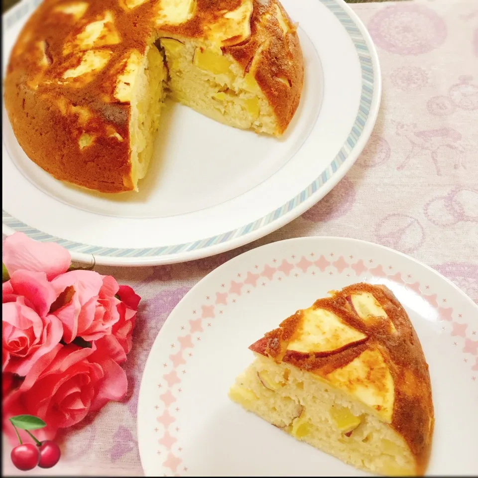 マネっこ♪むにゃらさんの♡炊飯器でさつまいもケーキ🍠❤️|さくらんぼさん