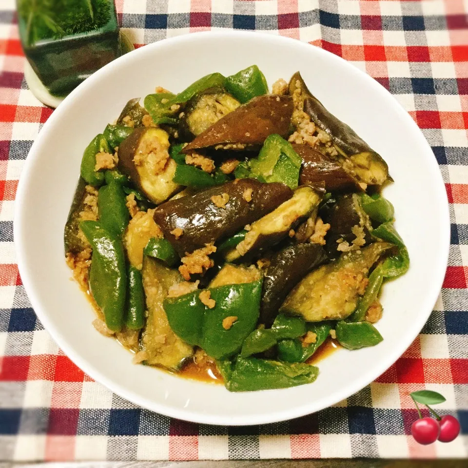 マネっこ♪マリアさんの♡茄子とピーマンと挽き肉の味噌炒め❤️|さくらんぼさん