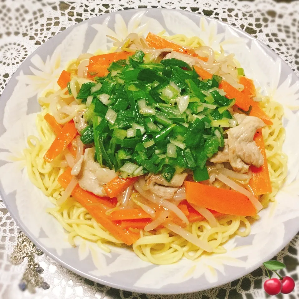 Snapdishの料理写真:マネっこ♪ちたこさんの♡もやしのあんかけネギ塩焼きそば❤️|さくらんぼさん