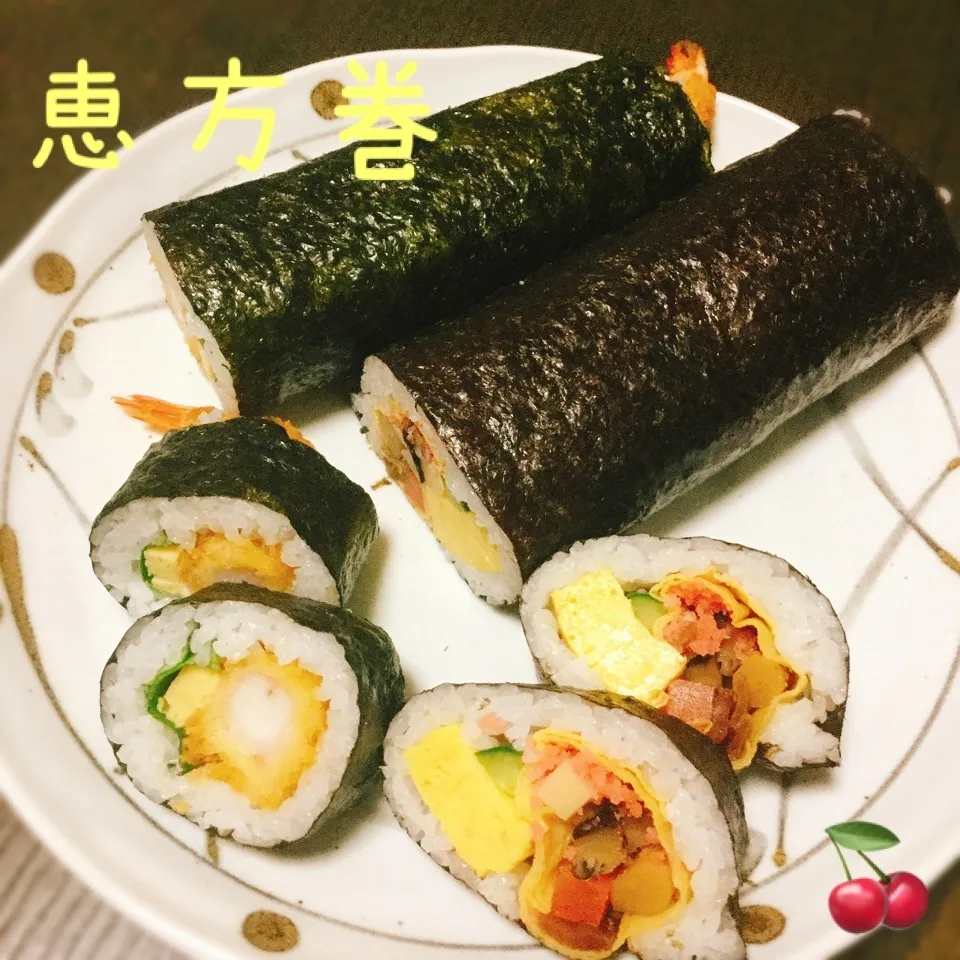 Snapdishの料理写真:恵方巻🍒|さくらんぼさん