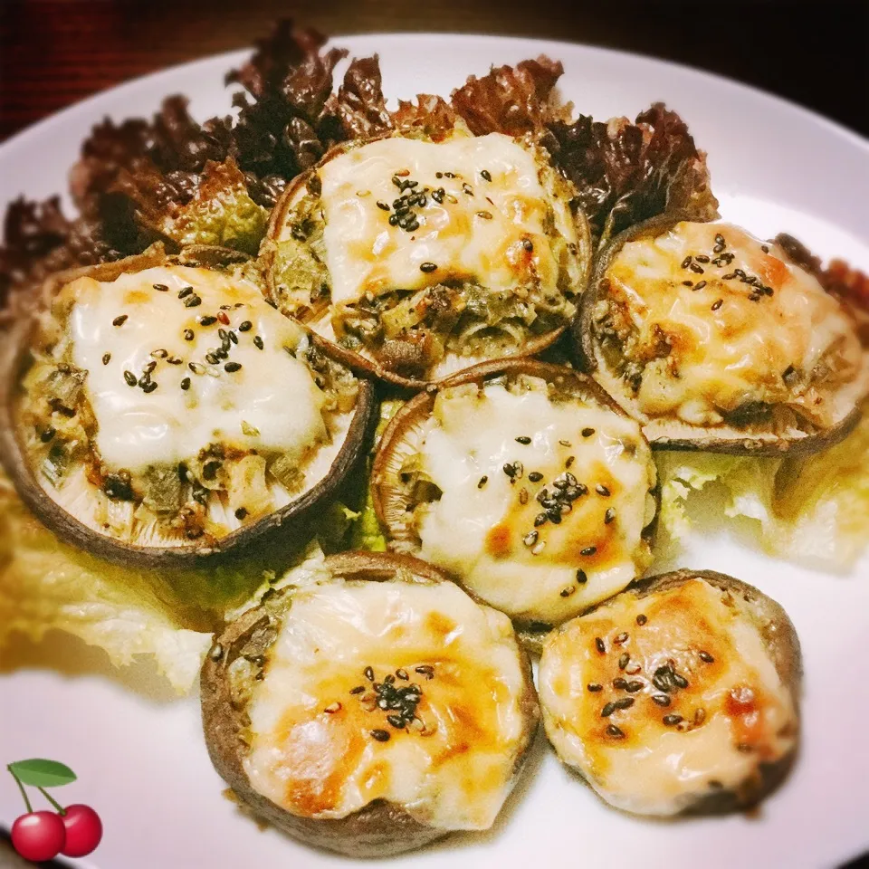 ちたこさんの♡椎茸のネギ味噌チーズ焼き❤️|さくらんぼさん