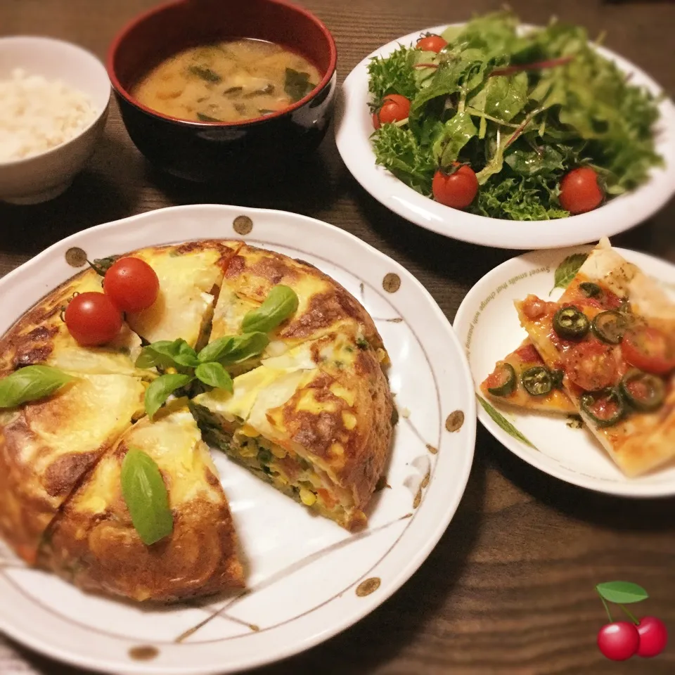 晩ご飯🍒マネっこ♪makinoさんのじゃがりこキッシュ♡|さくらんぼさん