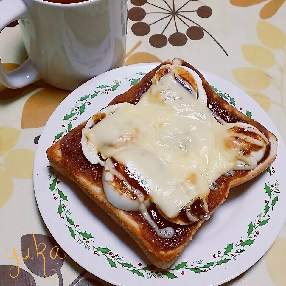 残りデミソースでトースト|ゆかさん