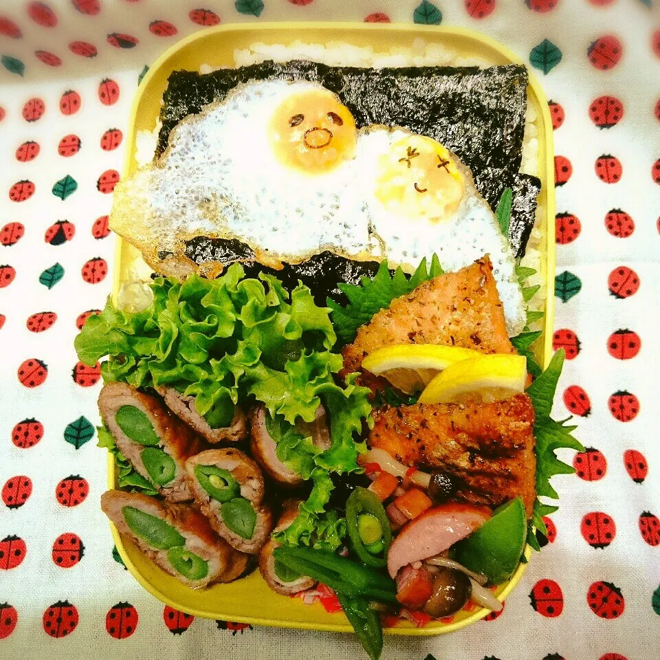 Snapdishの料理写真:サーモンムニエル弁当|さらだきの子さん