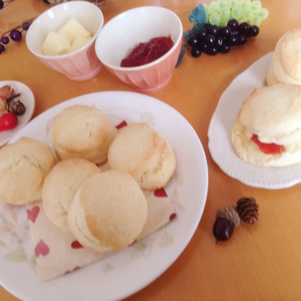 💕ヨーグルト入りで優しいスコーン♡朝食にも💕|yuiママさん