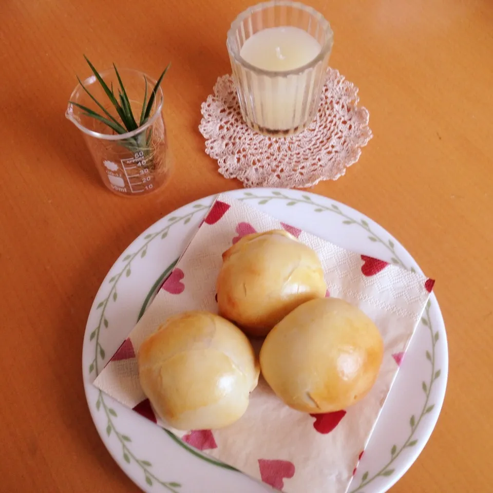 Snapdishの料理写真:🍞手こねパン(ウィンナー・チーズ・ツナマヨ入り)🍞|yuiママさん