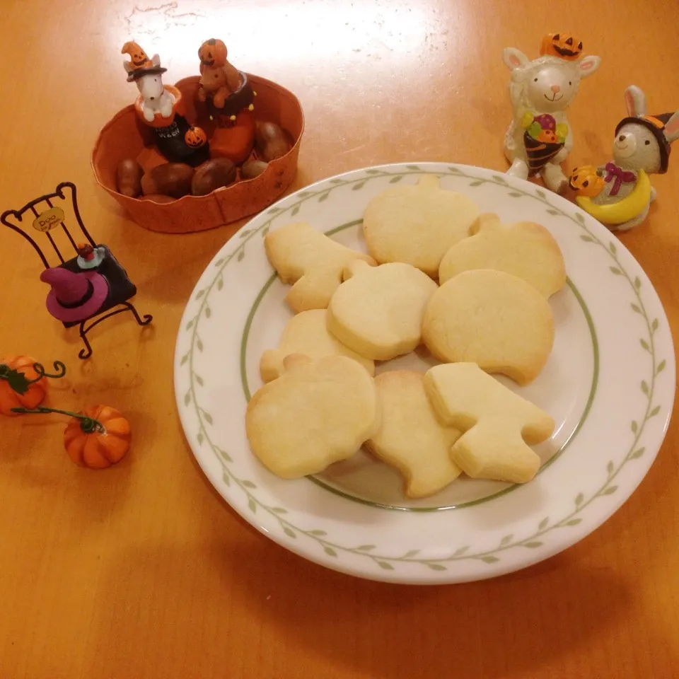 ハロウィンの型抜きクッキー🎃タルト生地でサクサク❤️|yuiママさん