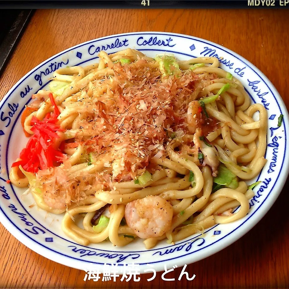 Snapdishの料理写真:お昼はエビさんタコさん入り海鮮焼うどん♡|dr.よっしーパパ(ふらっとちゃんねるパパママレオくん)さん