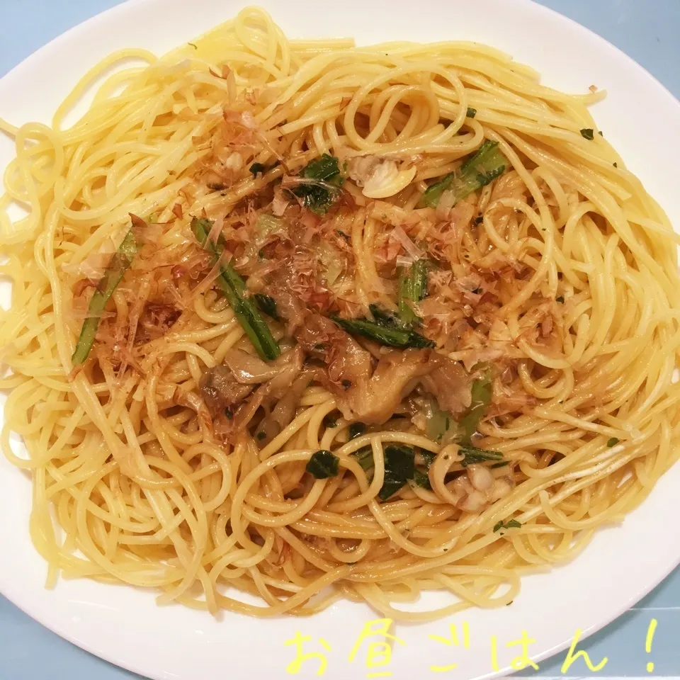 冷食のパスタ（あさり舞茸小松菜の焦がしバター醤油）|よっぴぃさん