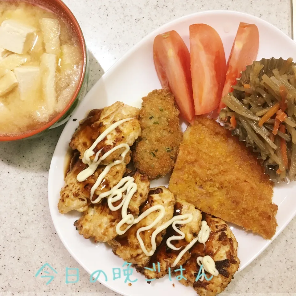 もやしつくね 豆腐と油揚げの味噌汁|よっぴぃさん