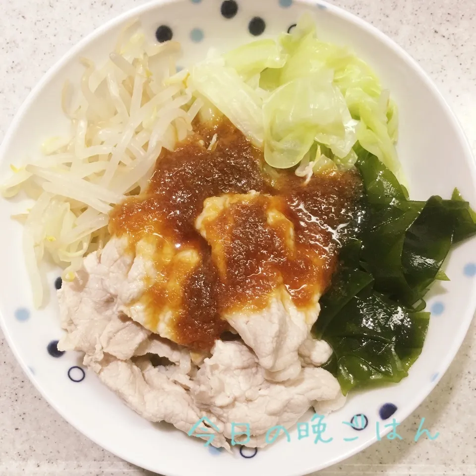 茹でキャベツと茹で豚肉の大根おろし和え|よっぴぃさん