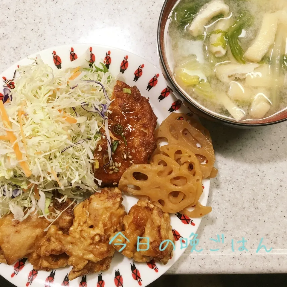 唐揚げ 白菜と油揚げの味噌汁|よっぴぃさん