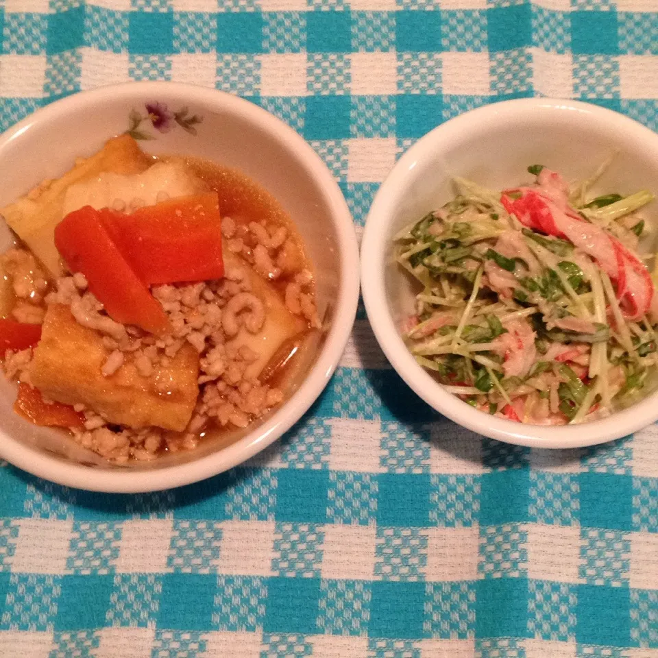 厚揚げと鶏そぼろの煮物  空芯菜サラダ|よっぴぃさん