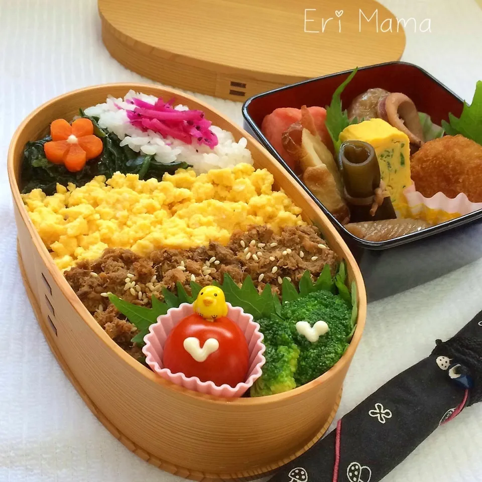 主人の夜勤弁当♡鯖味噌煮缶でそぼろ|★えっちゃん★さん