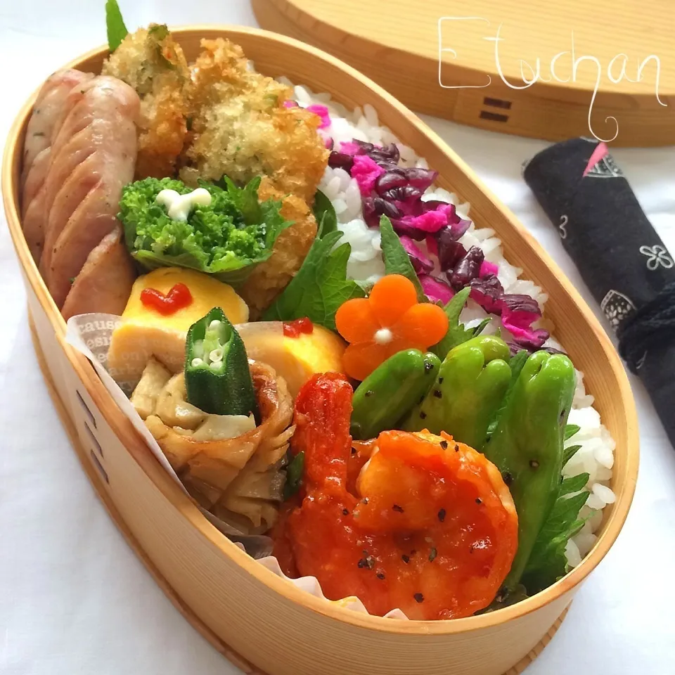 主人の夜勤弁当♡スズキの紫蘇巻きフライ。|★えっちゃん★さん