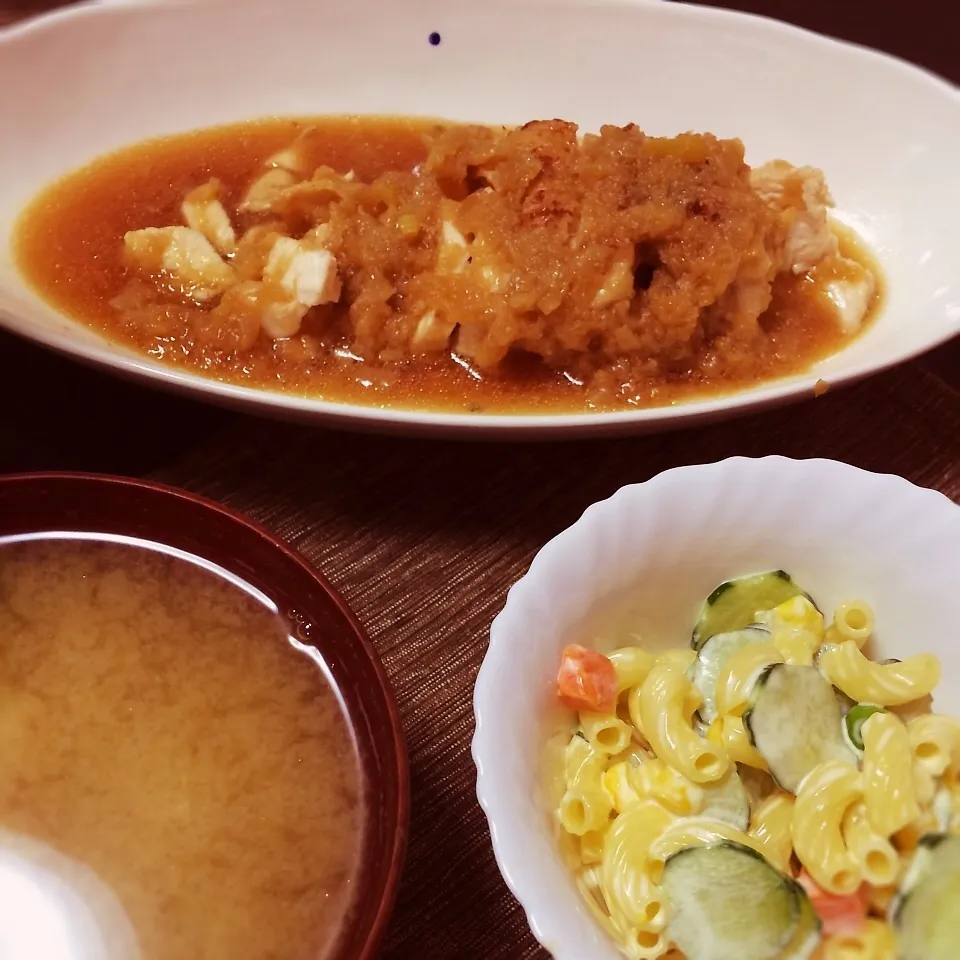 Snapdishの料理写真:マネっこ♡マカロニサラダと鶏肉の大根おろし煮♪|ゆきさん