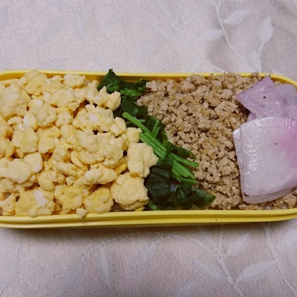 Snapdishの料理写真:6/1のお弁当 そぼろ弁当|卯月さん