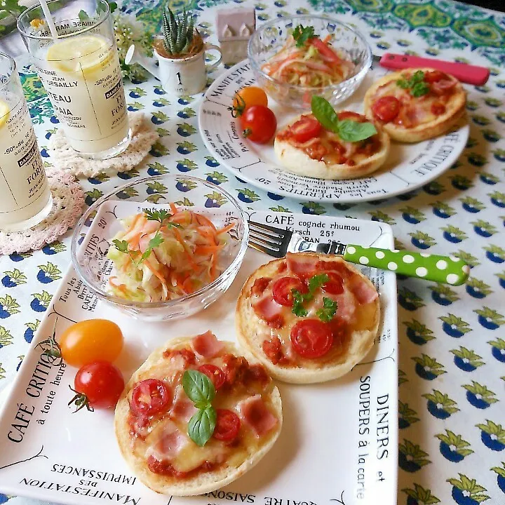 たっぷり野菜とカニカマのコールスロー＆ピザトーストランチ♡|ゆりこさん