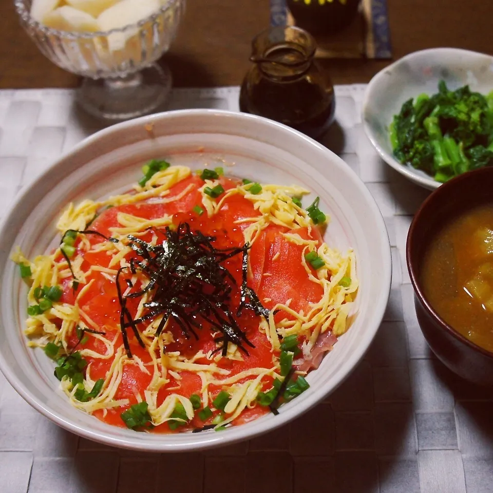 イクラとスモークサーモンの親子丼|chapkanonさん