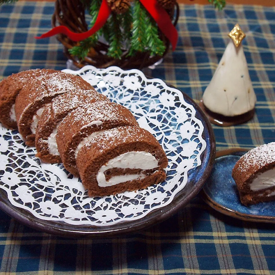 Snapdishの料理写真:♡チョコロールケーキ♡|chapkanonさん