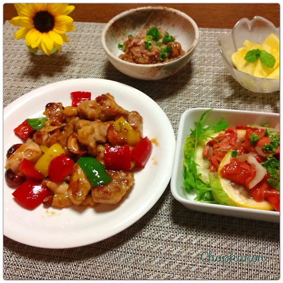 鶏肉とカシューナッツの炒め物・サーモンマリネ|chapkanonさん