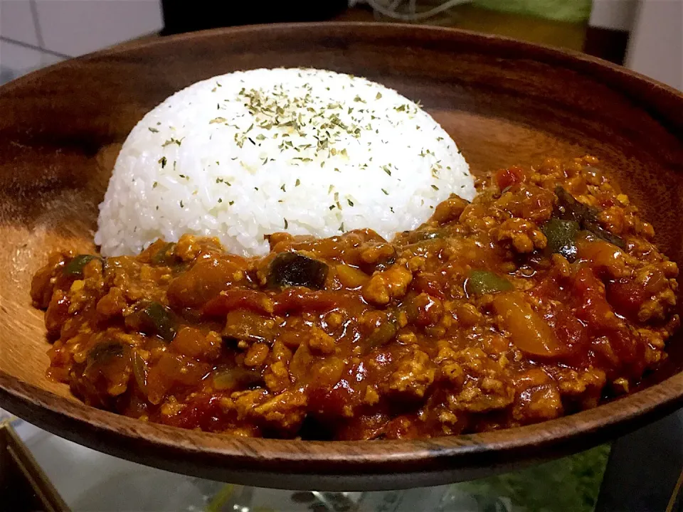 たっぷり野菜と冷凍豆腐でかさ増し！旨すぎて旦那が泣いた本格スパイスのキーマカレー|AyuChさん