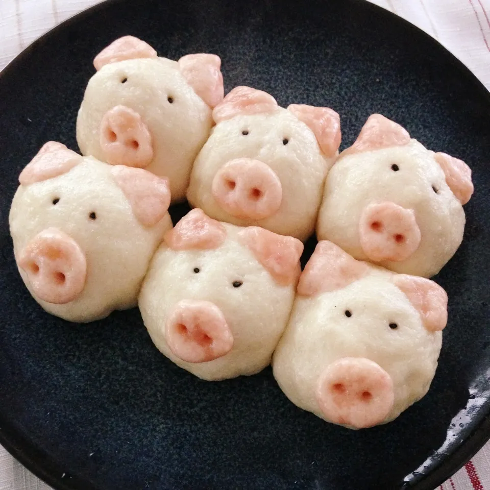 Snapdishの料理写真:ブタ肉まん🐽|みぃさん