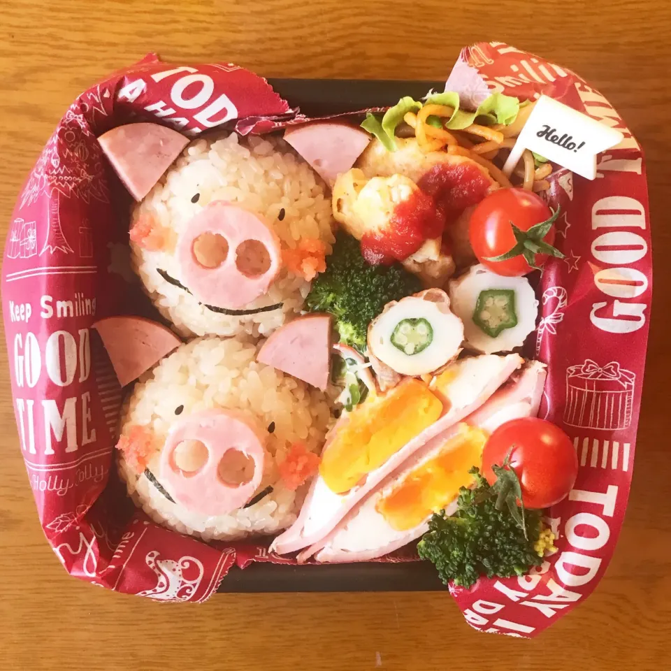 ブタさんブーブーおにぎり弁当🐷|ajaさん