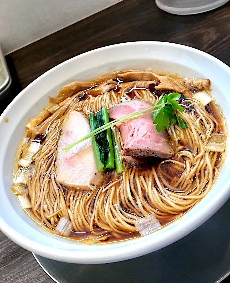 ✨漢の茜(醤油)ラーメン🍜✨|中さんさん