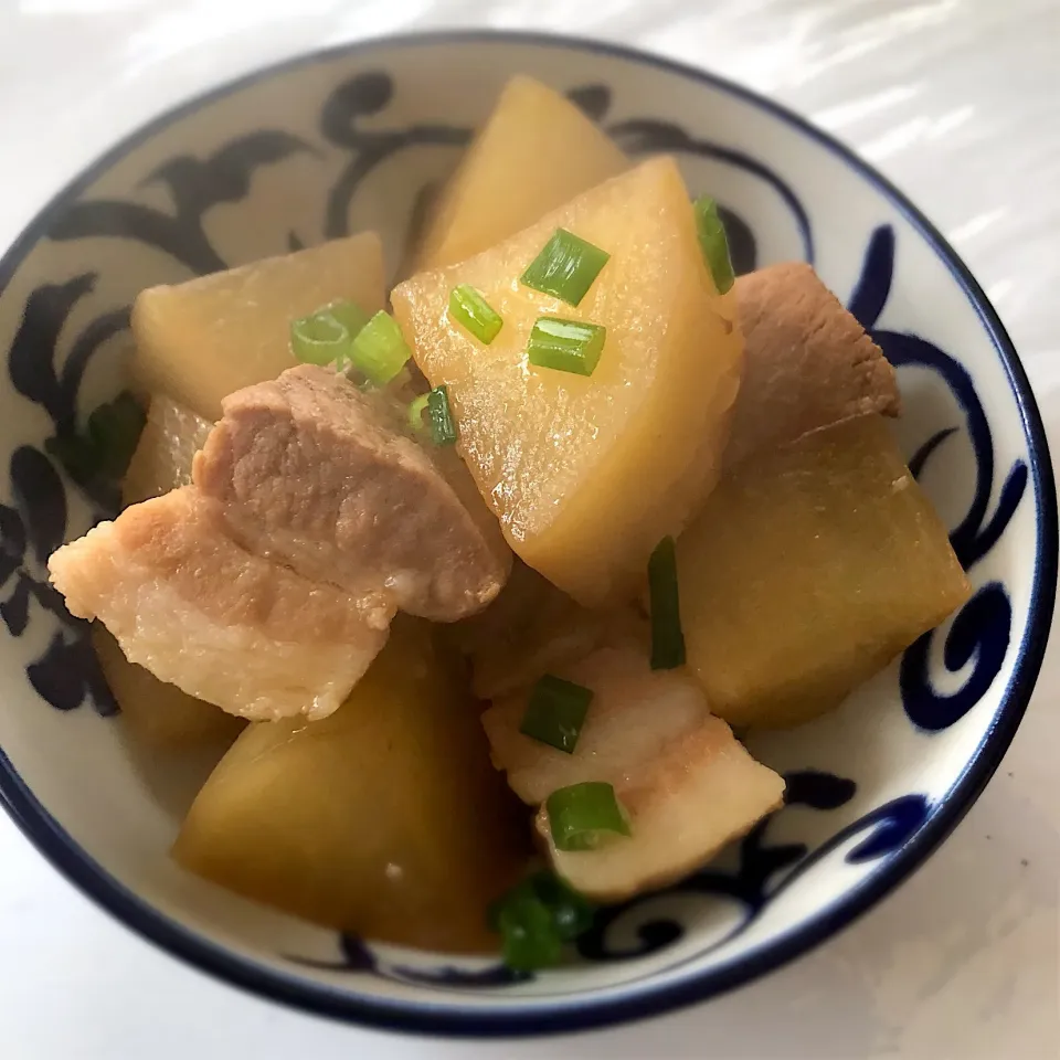 豚肉と大根のオイスター煮|沙織さん