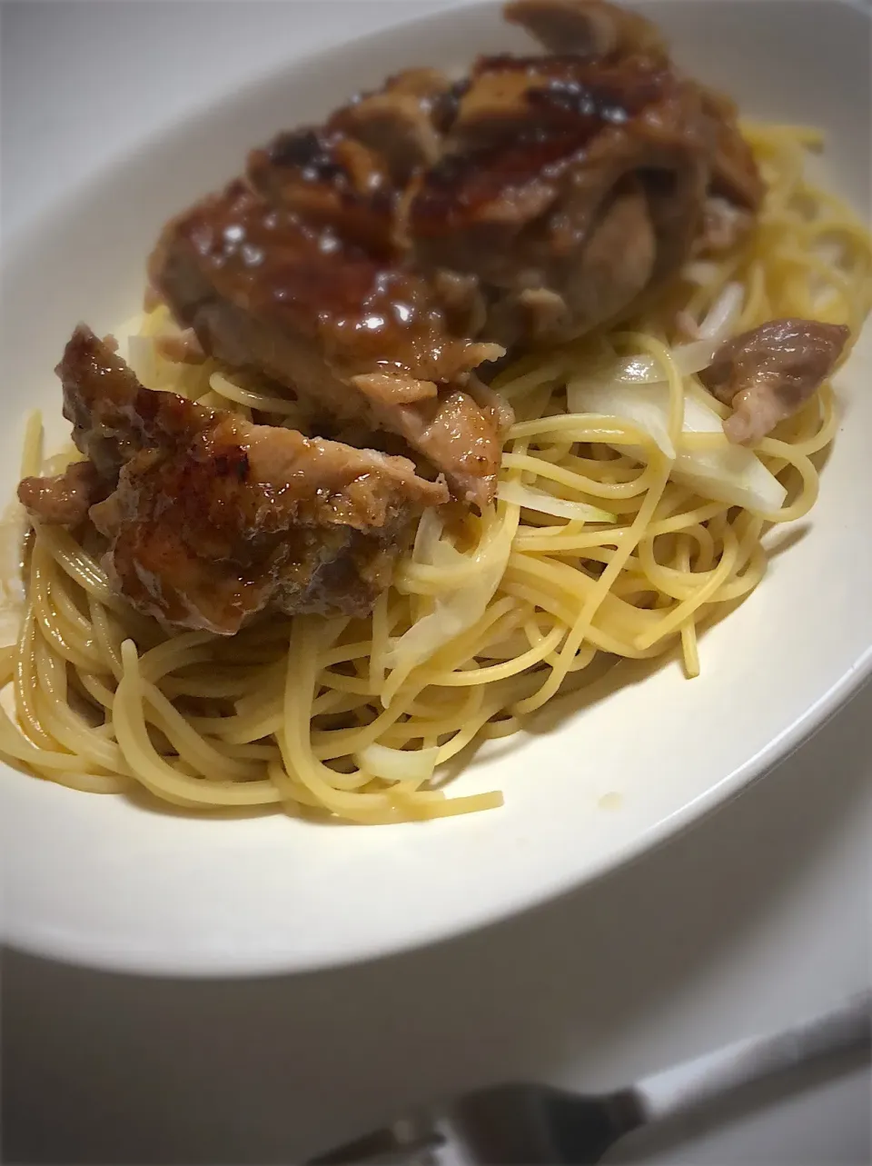 節約 和風パスタ 鶏もも肉のステーキのせ|しげのさん