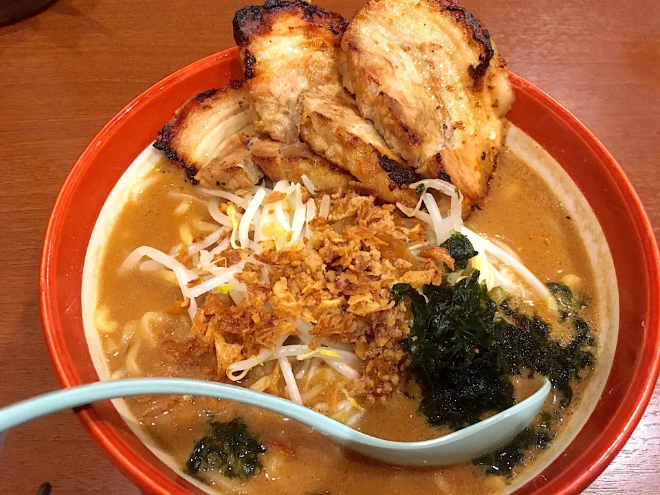 田所商店の伊勢味噌ラーメン🍜🍥✨|nacchan♪さん