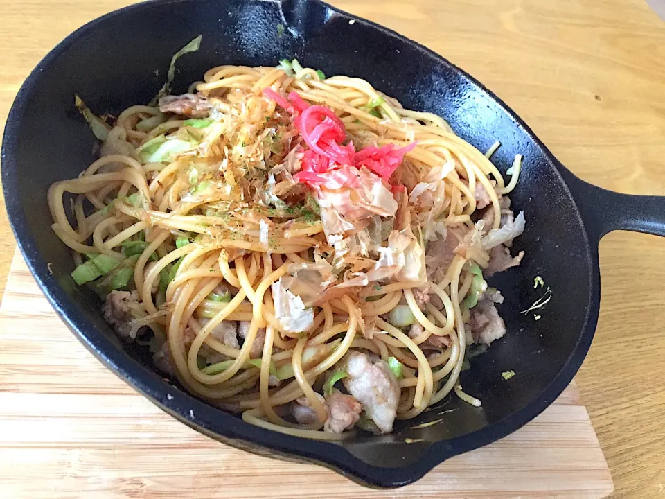 Snapdishの料理写真:焼きそば味のパスタ☆|あやさん