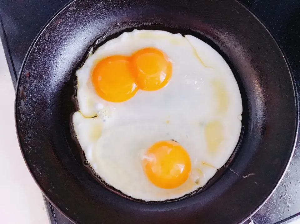 Snapdishの料理写真:#ふたごの目玉焼き🍳|Maiさん